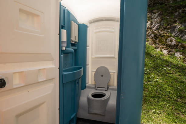 Best Portable bathroom rental  in Massanetta Springs, VA